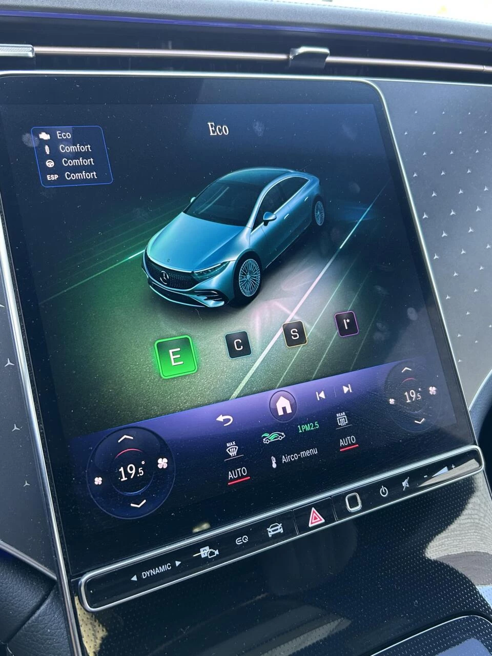 Hoofdafbeelding Mercedes-Benz EQS