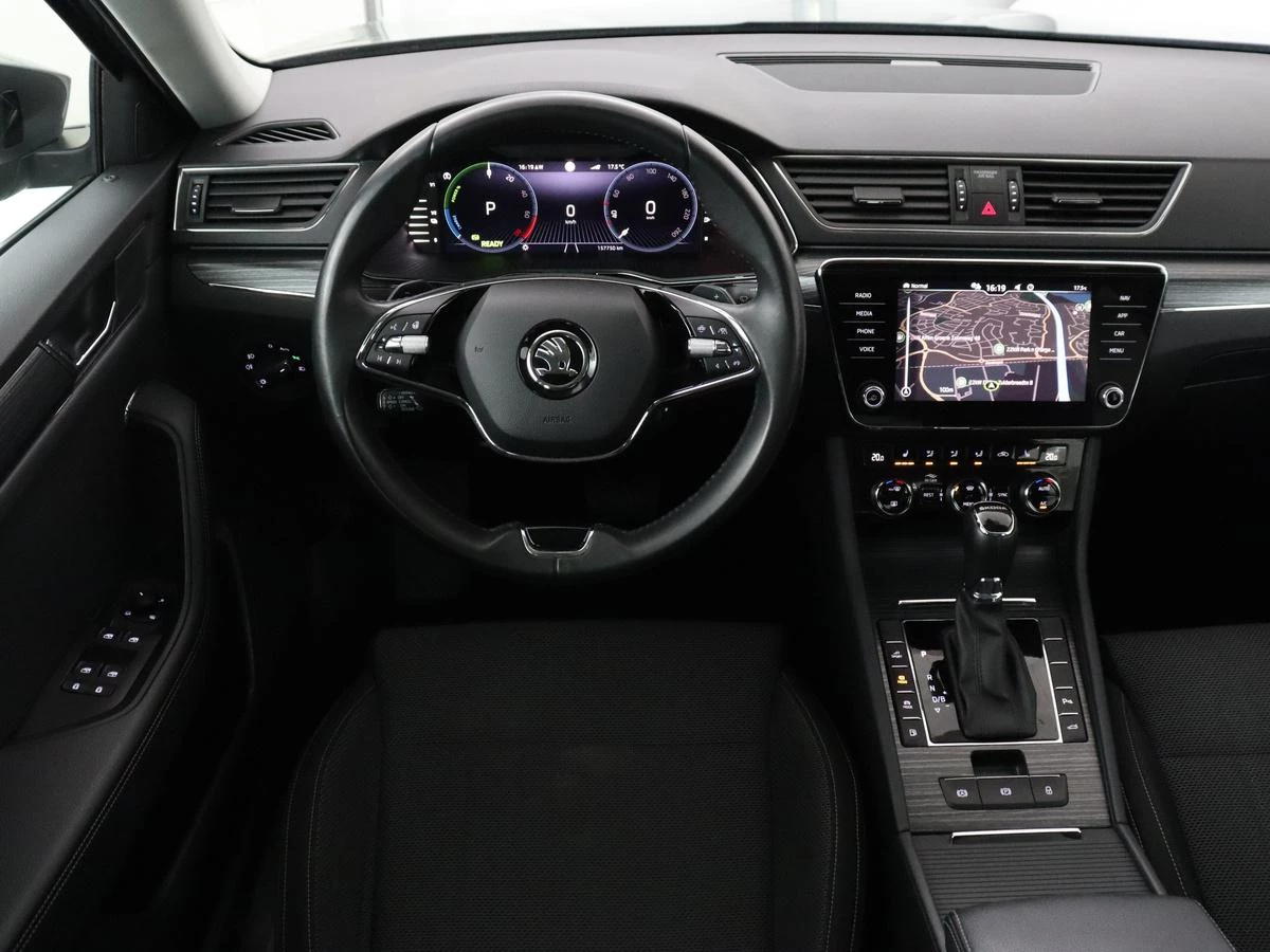 Hoofdafbeelding Škoda Superb
