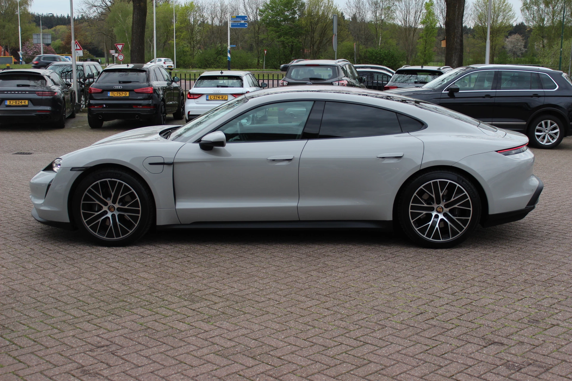 Hoofdafbeelding Porsche Taycan