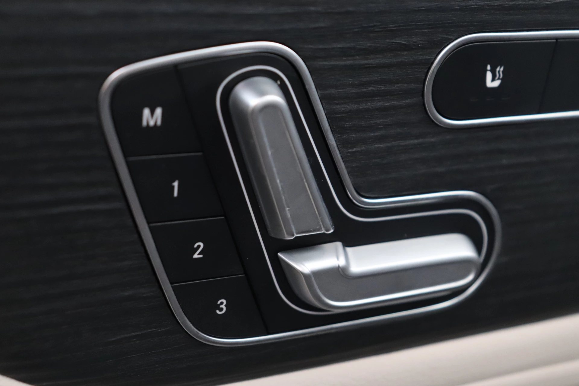 Hoofdafbeelding Mercedes-Benz EQB