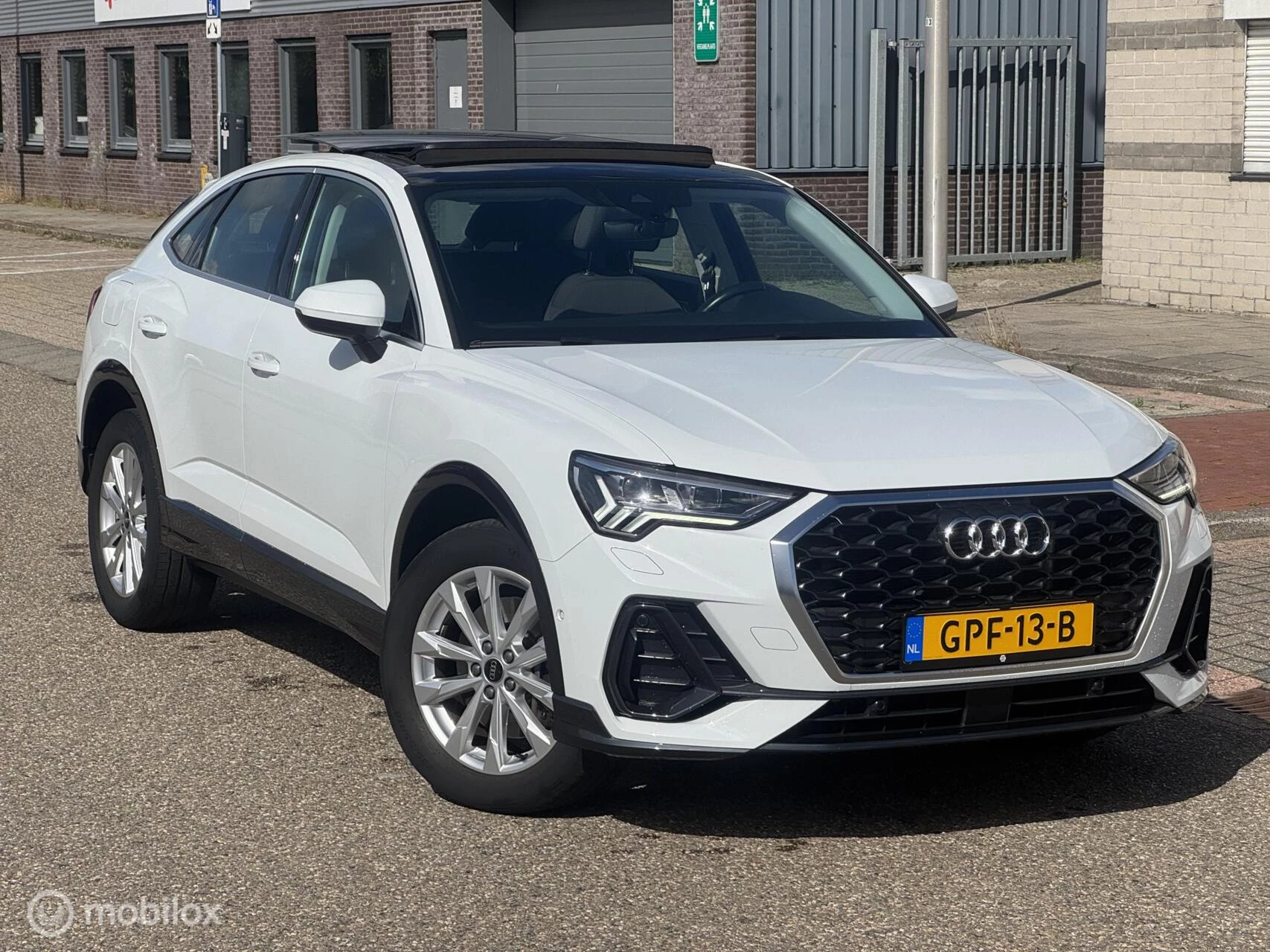 Hoofdafbeelding Audi Q3