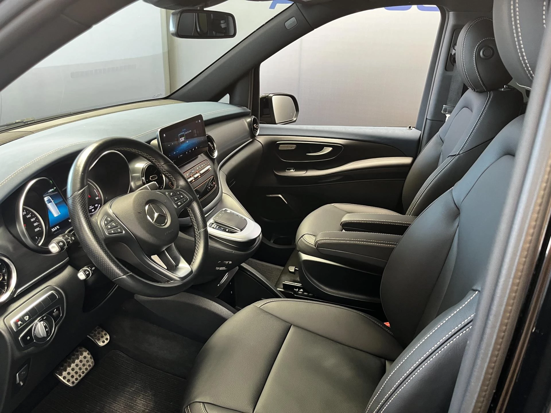 Hoofdafbeelding Mercedes-Benz EQV