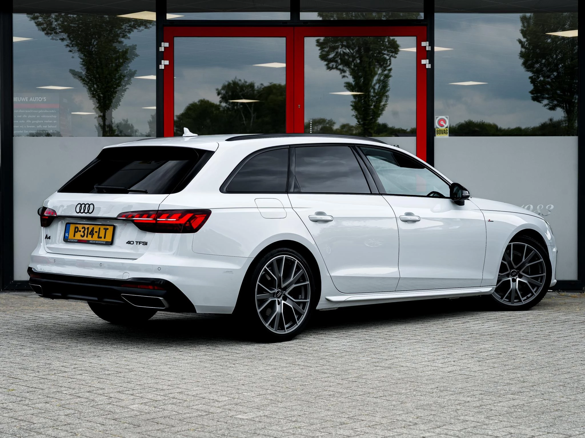 Hoofdafbeelding Audi A4