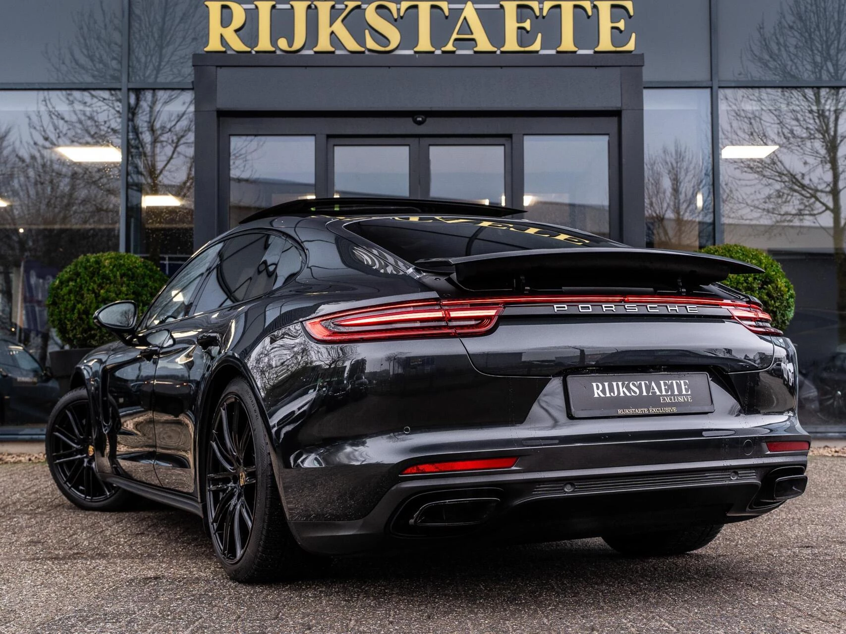 Hoofdafbeelding Porsche Panamera