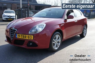Hoofdafbeelding Alfa Romeo Giulietta Alfa Romeo Giulietta 1.4 T DISTINCTIVE 1eEIG TREKH/NAVI/PDC/CRUISE PERFECTE STAAT