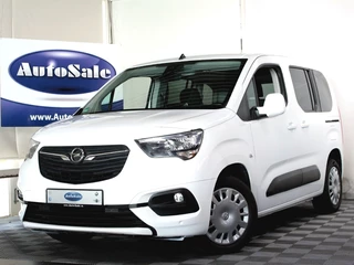 Hoofdafbeelding Opel Combo Opel Combo Life 1.2 Turbo Innovation 1eEIGNR! CARPLAY NAV STUURVW CRUISE '19