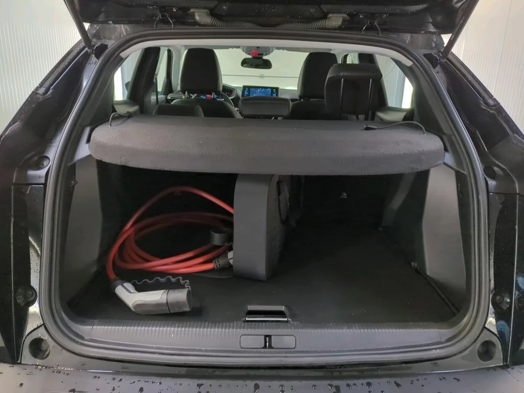 Hoofdafbeelding Peugeot e-2008