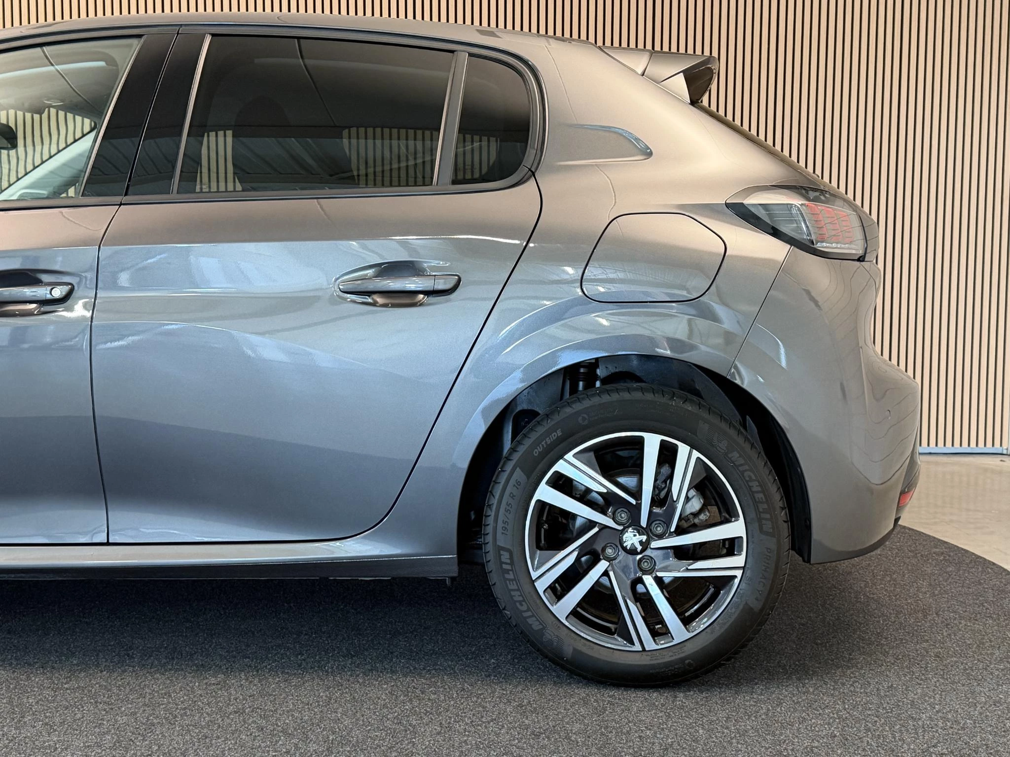 Hoofdafbeelding Peugeot 208