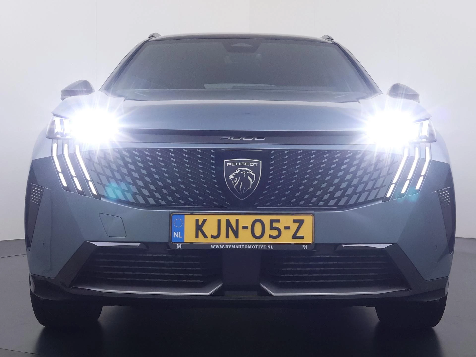 Hoofdafbeelding Peugeot e-5008