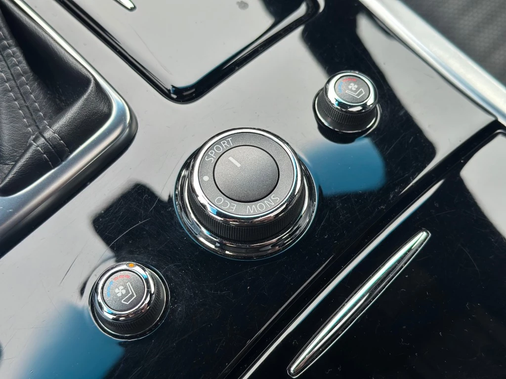 Hoofdafbeelding Infiniti M