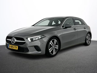 Mercedes-Benz A-klasse 160 Business Solution Luxury Navigatie Apple Carplay/Android Auto Camera Parkeersensoren Cruise Control Stoelverwarming Virtual Cockpit Lichtmetalen velgen Climate Control