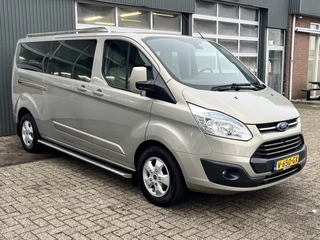Ford Transit Custom 310 2.2 TDCI L2H1 Limited DC Airco Cruise control Trekhaak 2800kg trekgewicht 6-Persoons Stoelverwarming Bluetooth handsfree Parkeersensoren voor en achter Schuifdeur links en rechts 1e eigenaar Euro 5
