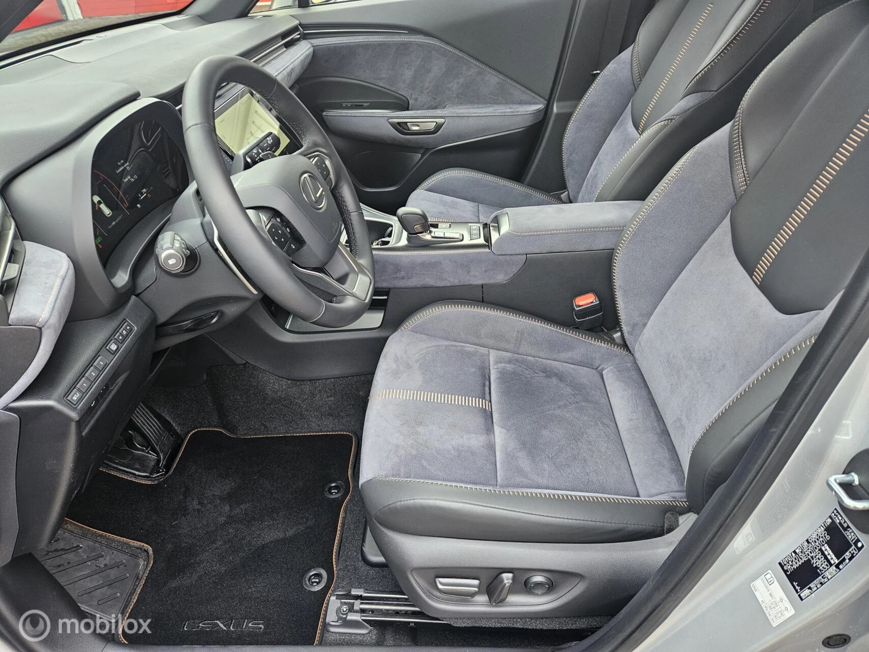 Hoofdafbeelding Lexus LBX