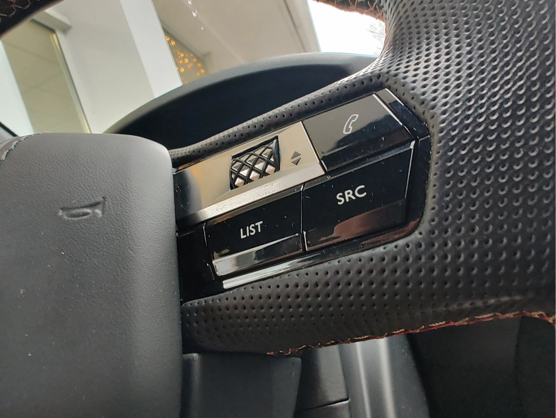 Hoofdafbeelding DS DS 7