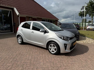 Hoofdafbeelding Kia Picanto Kia Picanto 1.0 CVVT ECONOMY PLUSLINE 5-DRS SLECHTS 44.943 KM!