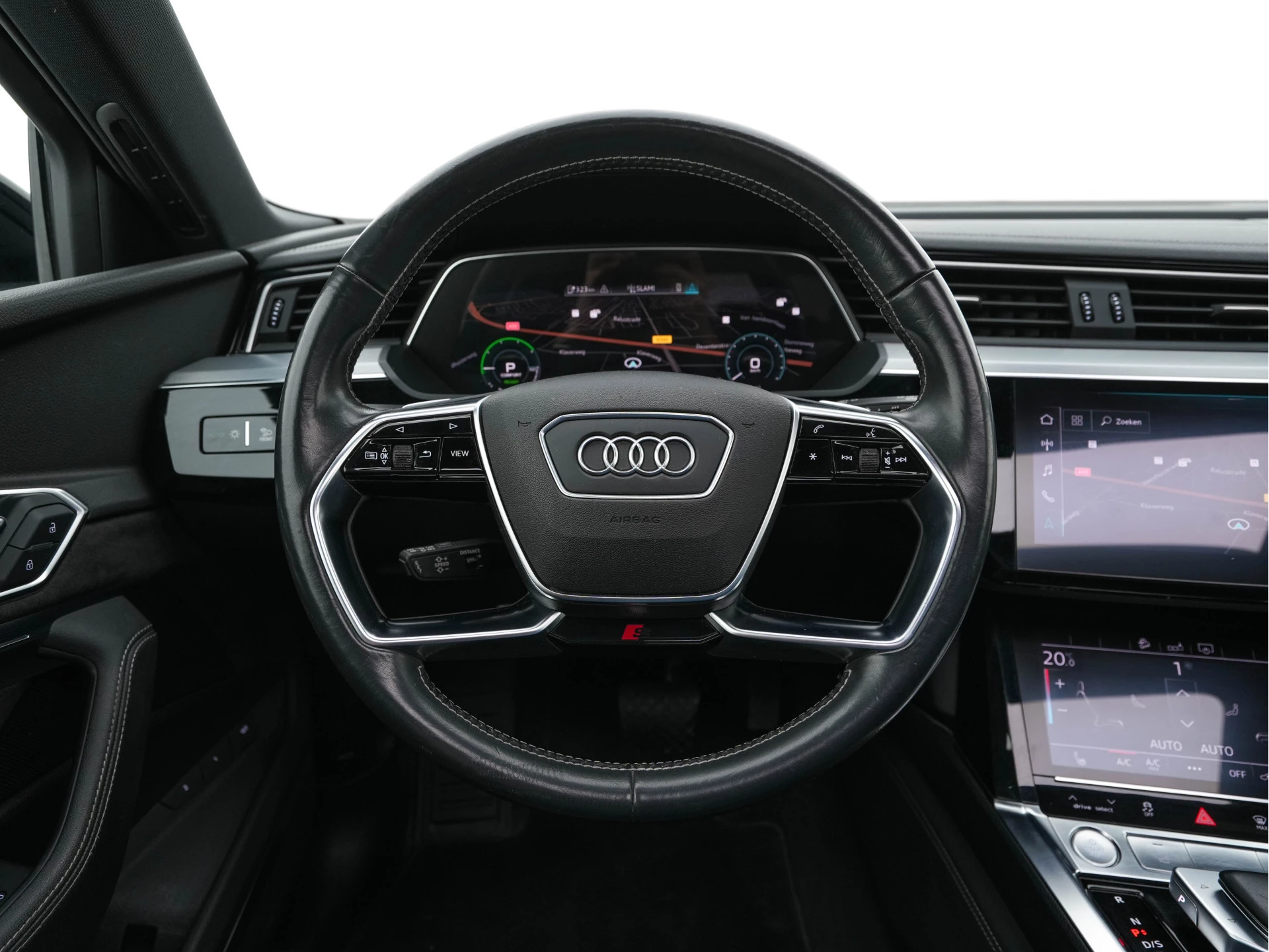 Hoofdafbeelding Audi e-tron