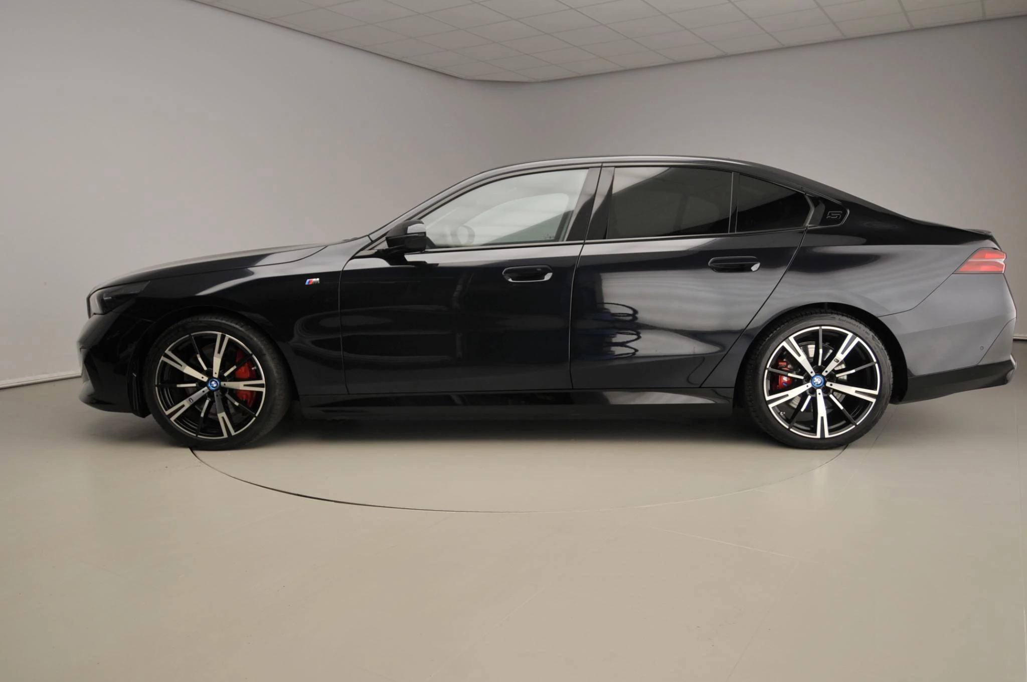 Hoofdafbeelding BMW i5