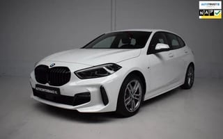 BMW 1-serie M-Sport 5- DRS ORG.NED / VIRTUAL / CARPLAY / SFEERVERLICHTING / NAP / LED / BTW / SHADOWLINE / LEER