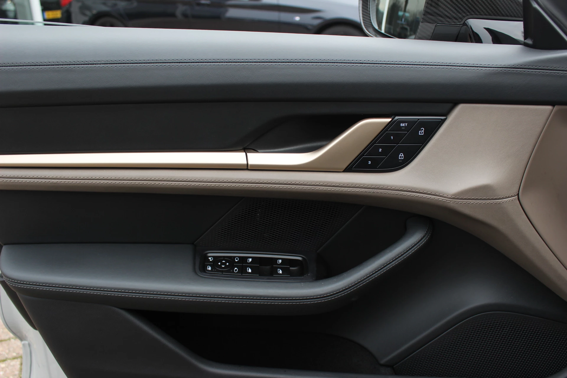 Hoofdafbeelding Porsche Taycan