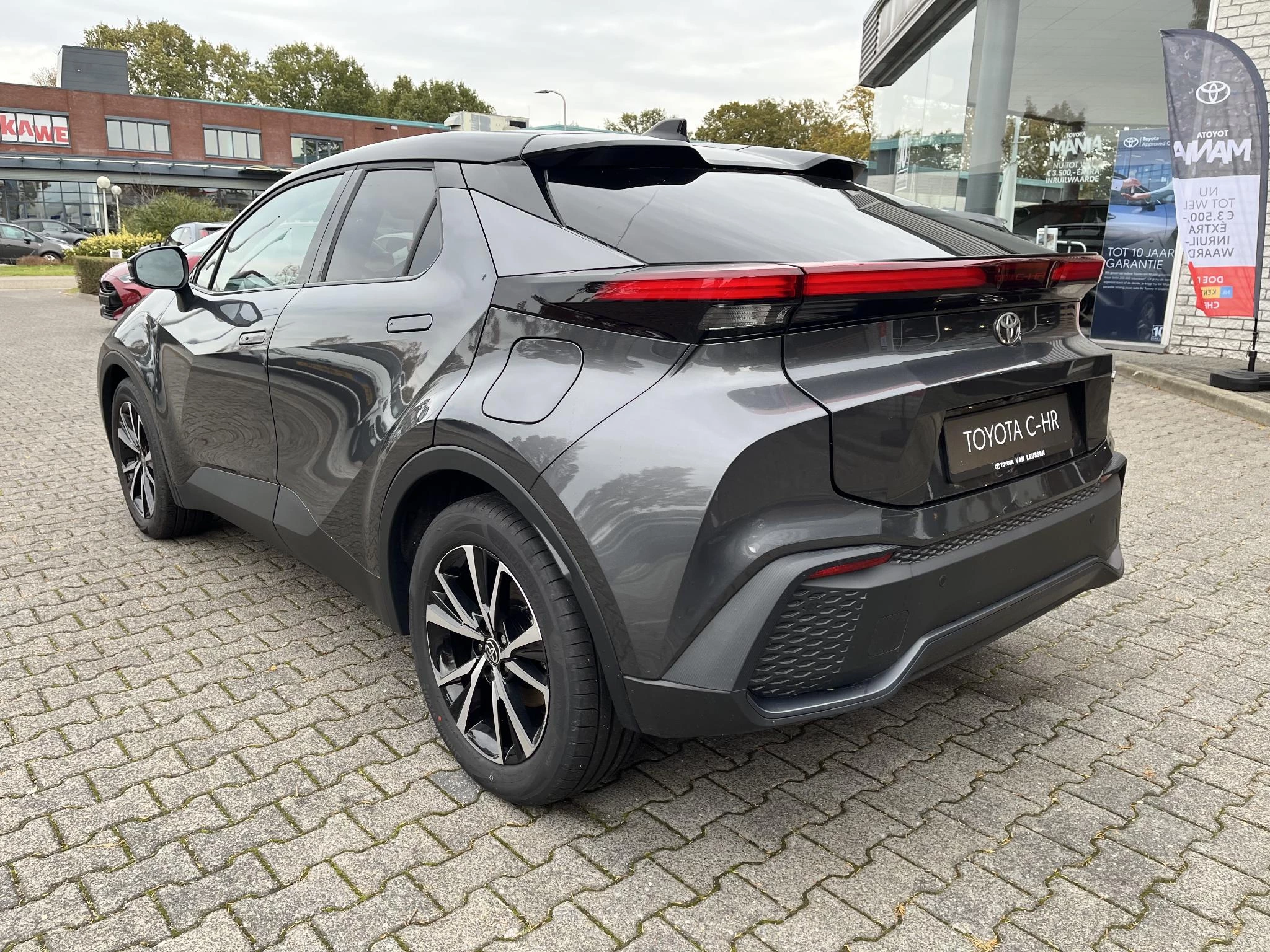 Hoofdafbeelding Toyota C-HR