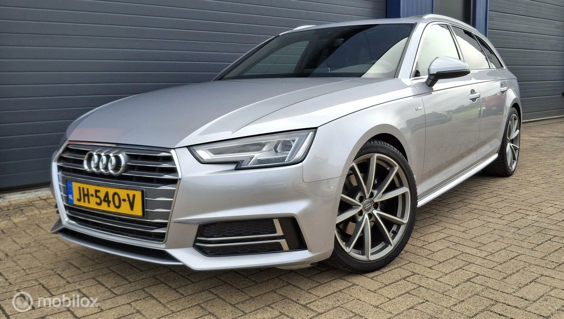 Hoofdafbeelding Audi A4