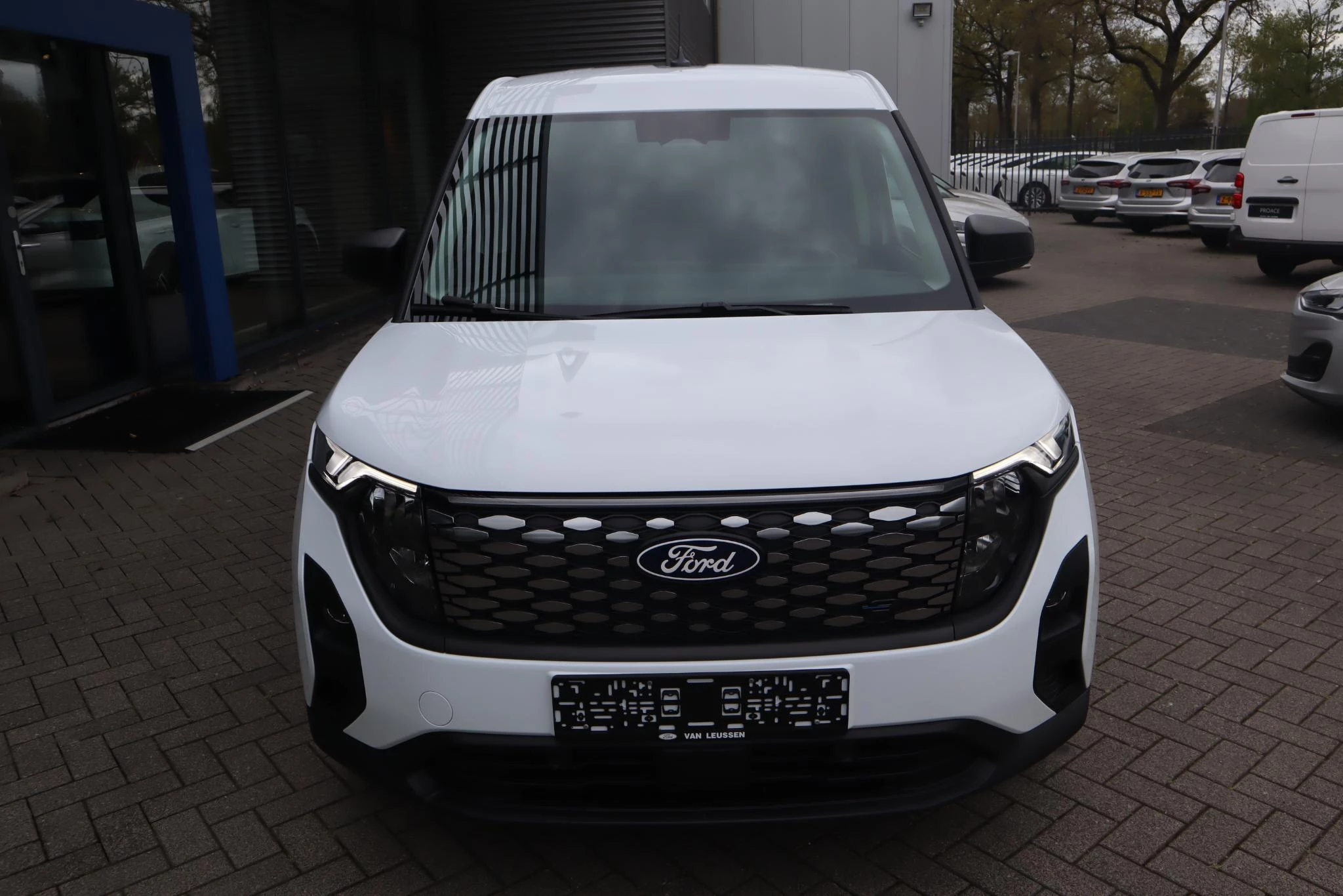 Hoofdafbeelding Ford E-Transit Courier