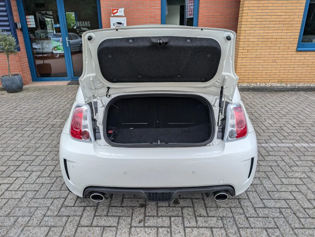 Hoofdafbeelding Abarth 500C