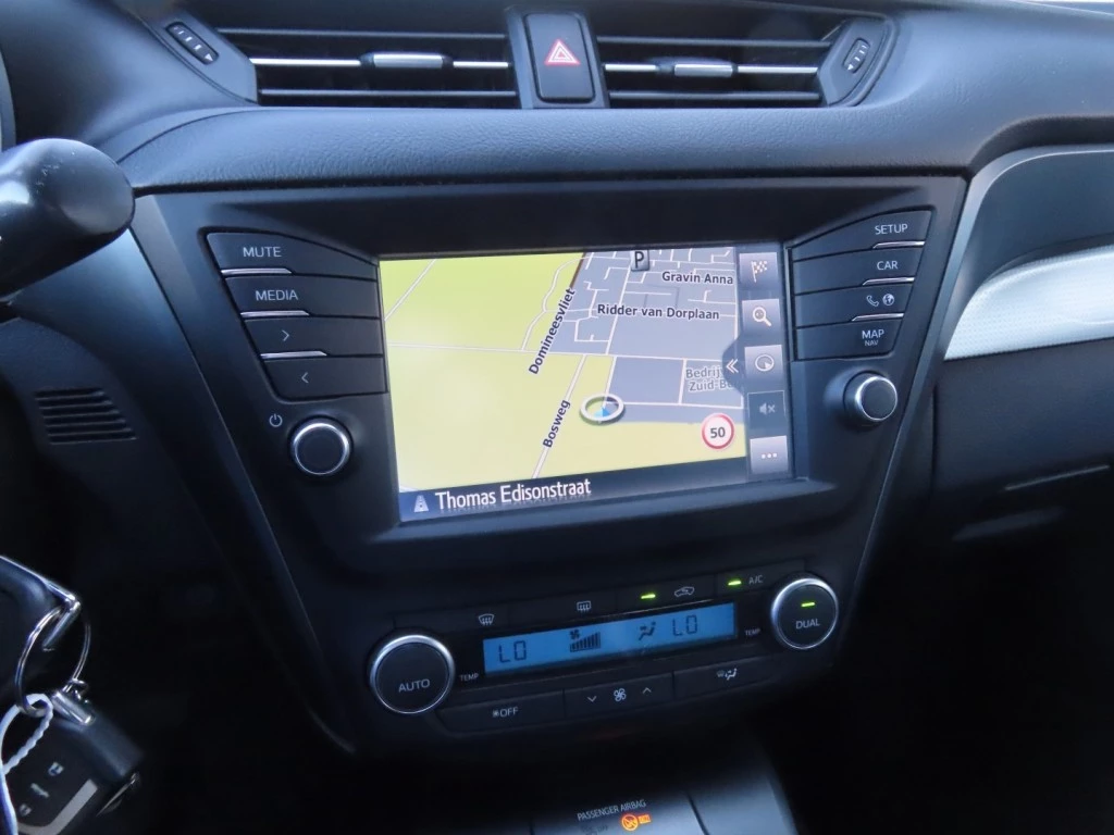 Hoofdafbeelding Toyota Avensis