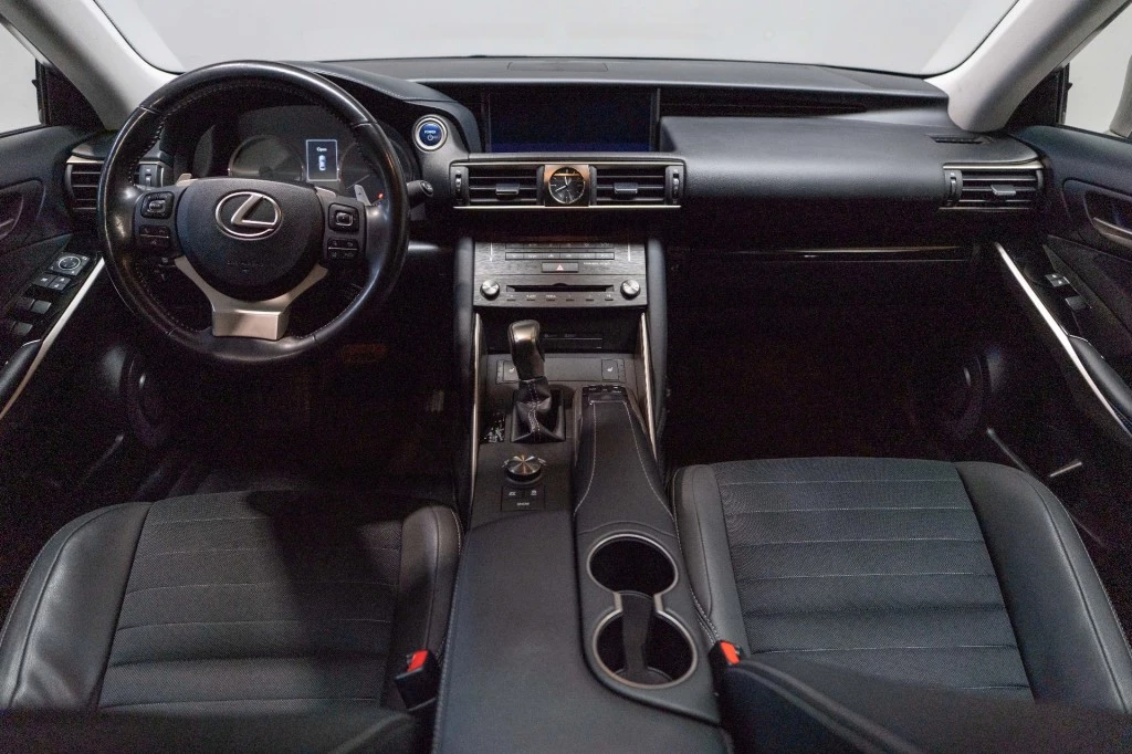 Hoofdafbeelding Lexus IS