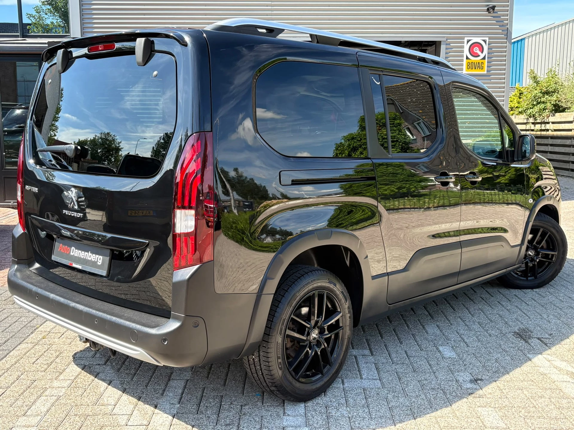 Hoofdafbeelding Peugeot Rifter