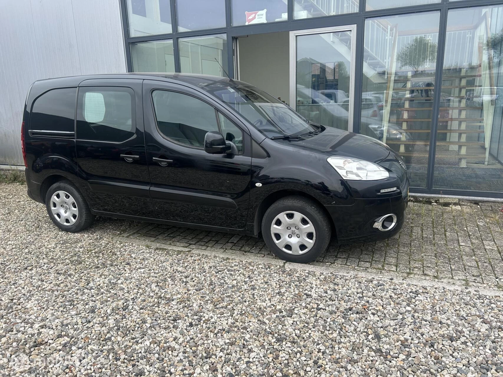 Hoofdafbeelding Peugeot Partner