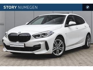 BMW 1 Serie 118i High Executive M Sport Automaat / Panoramadak / M Sport Steering / LED / Stoelverwarming / Cruise Control / Parking Assistant / Live Cockpit Professional