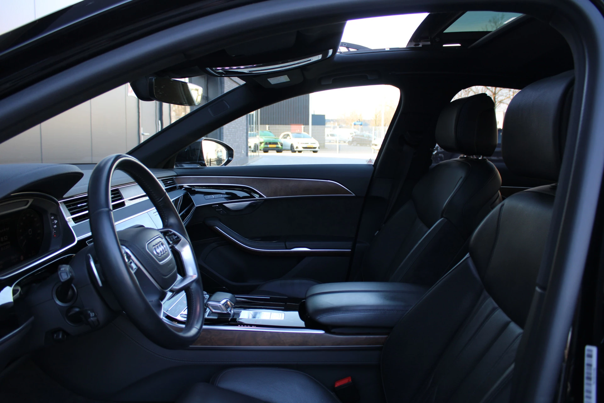 Hoofdafbeelding Audi A8