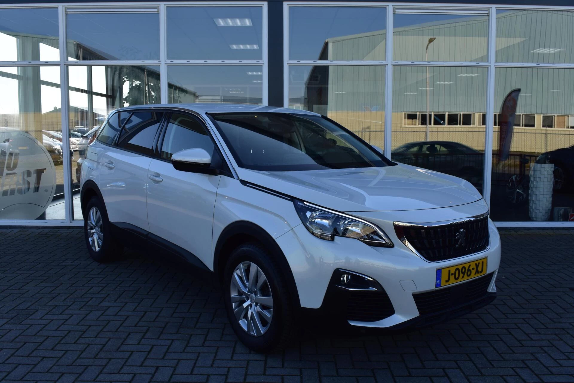 Hoofdafbeelding Peugeot 5008