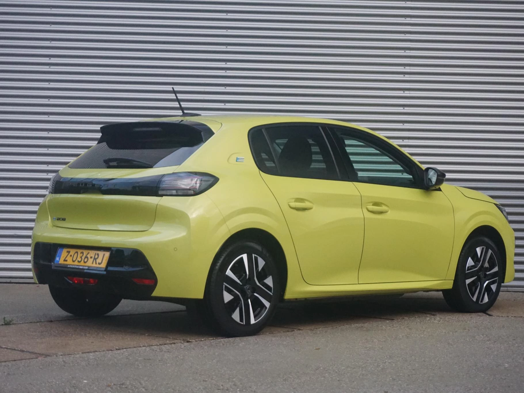 Hoofdafbeelding Peugeot e-208