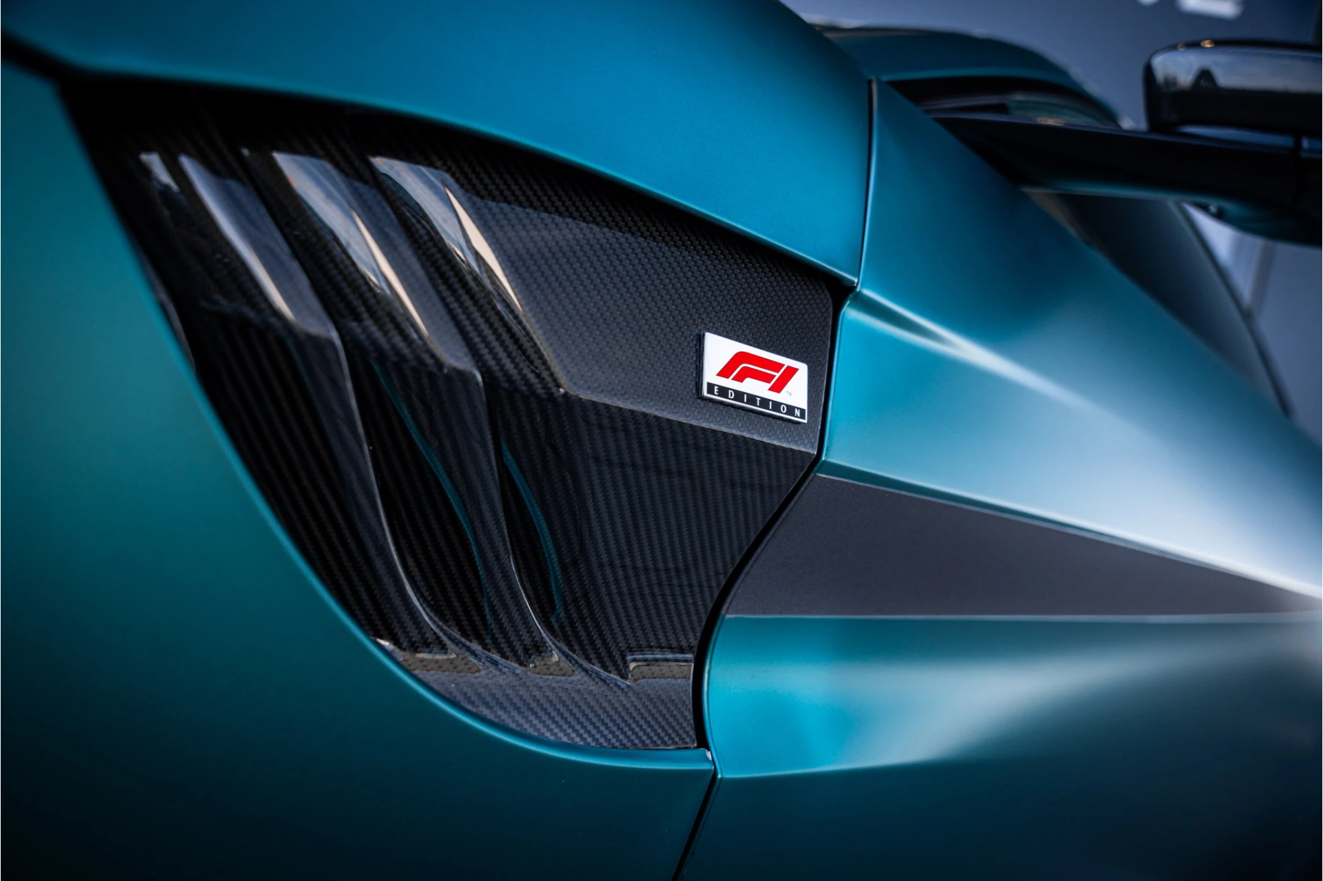 Hoofdafbeelding Aston Martin V8 Vantage