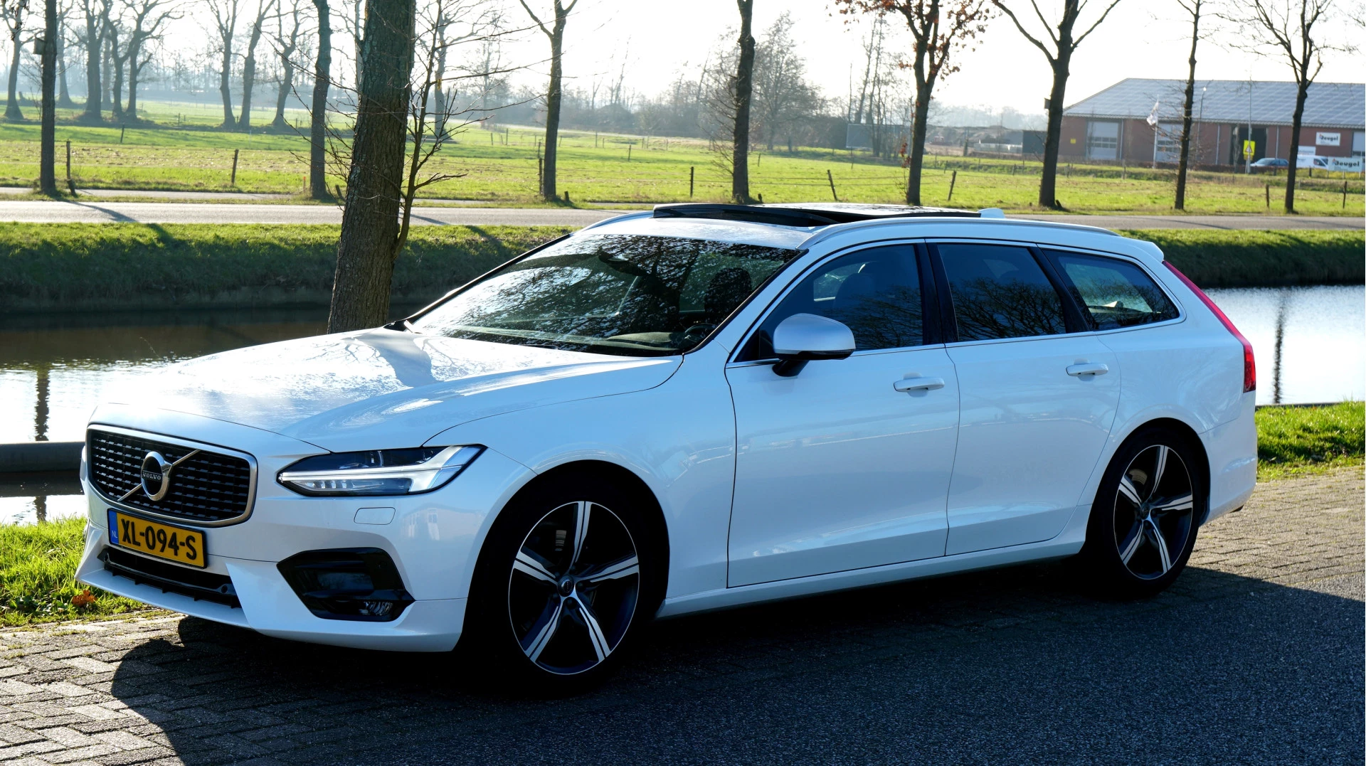 Hoofdafbeelding Volvo V90