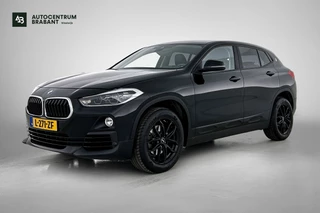BMW X2 SDrive18i Executive(Dealer OnderH, Navi, StoelV, Camera, Parkeersensoren, Climate Con, Etc)