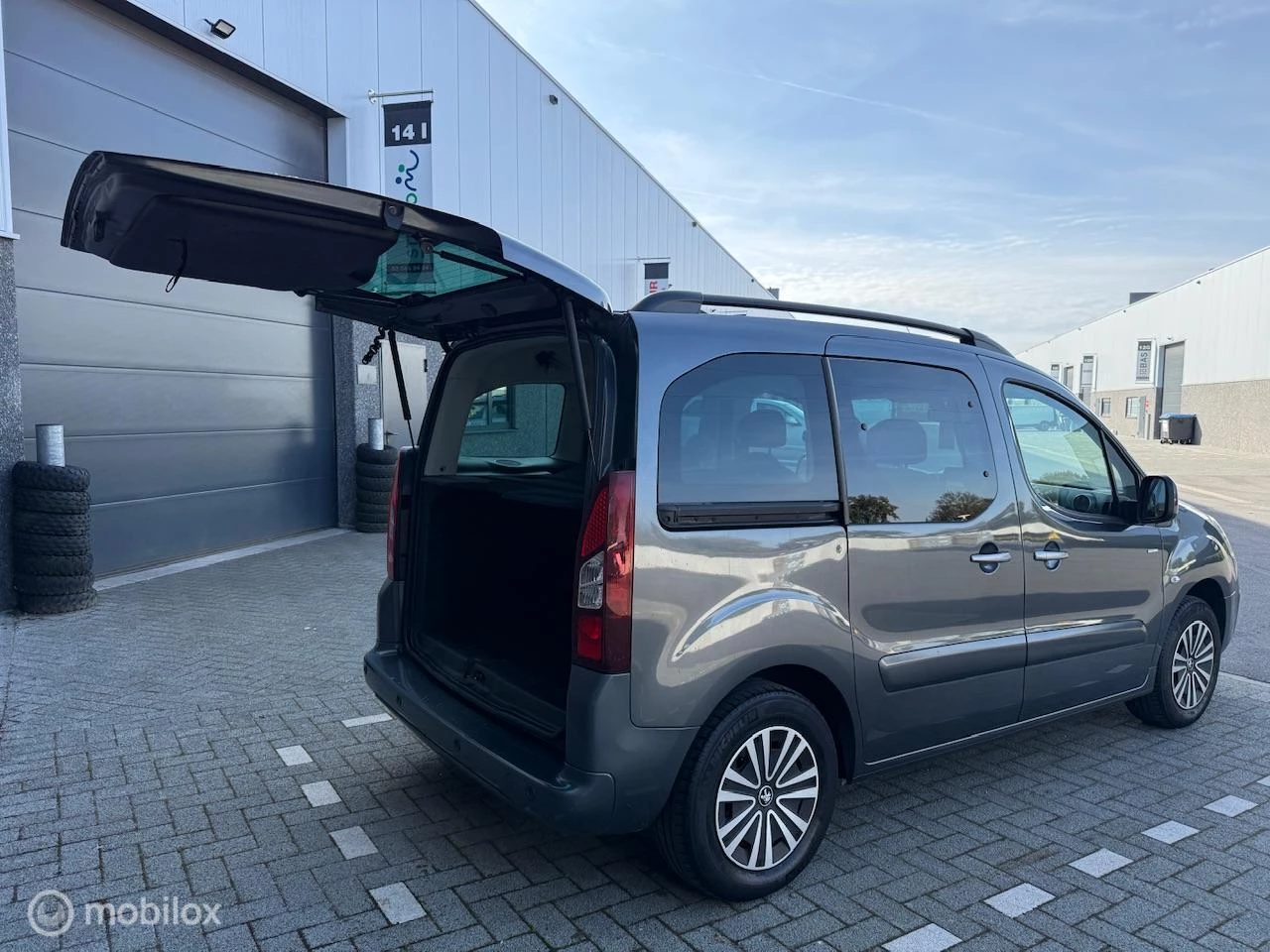 Hoofdafbeelding Peugeot Partner