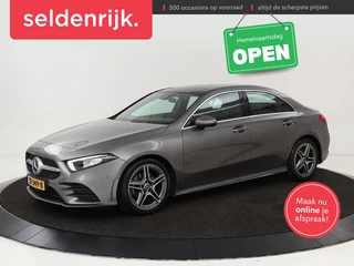 Mercedes-Benz A-klasse 180d AMG | 36.600km NAP | Panoramadak | Stoelverwarming | Carplay | Camera | Full LED | Navigatie | Leder/Alcantara | Widescreen