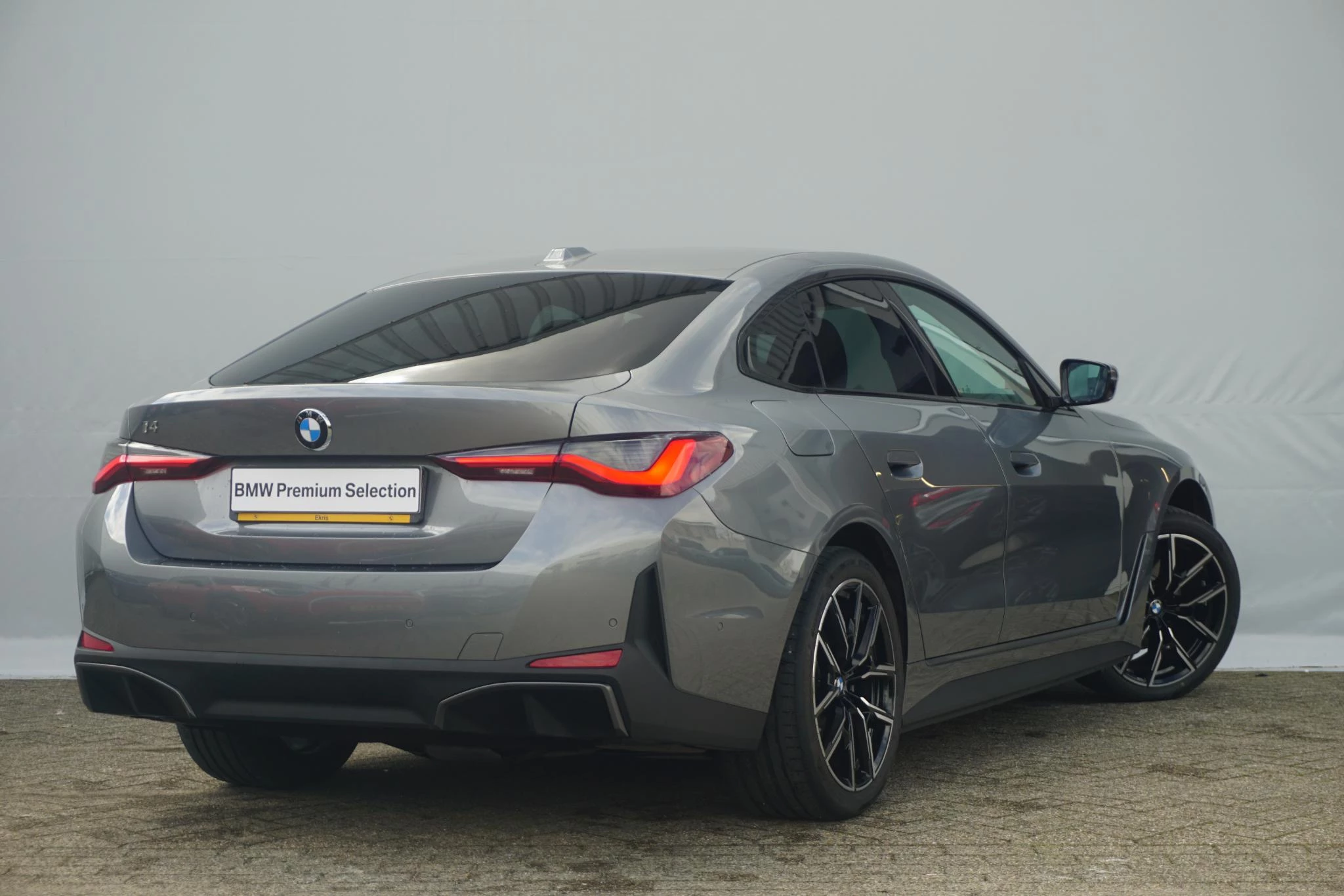 Hoofdafbeelding BMW i4
