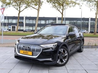 Audi e-tron Sportback 50 quattro 71 kWh Panodak | Achteruitrijcamera | Elektrische kofferklep | Stoelverwarming | 20"Inch |