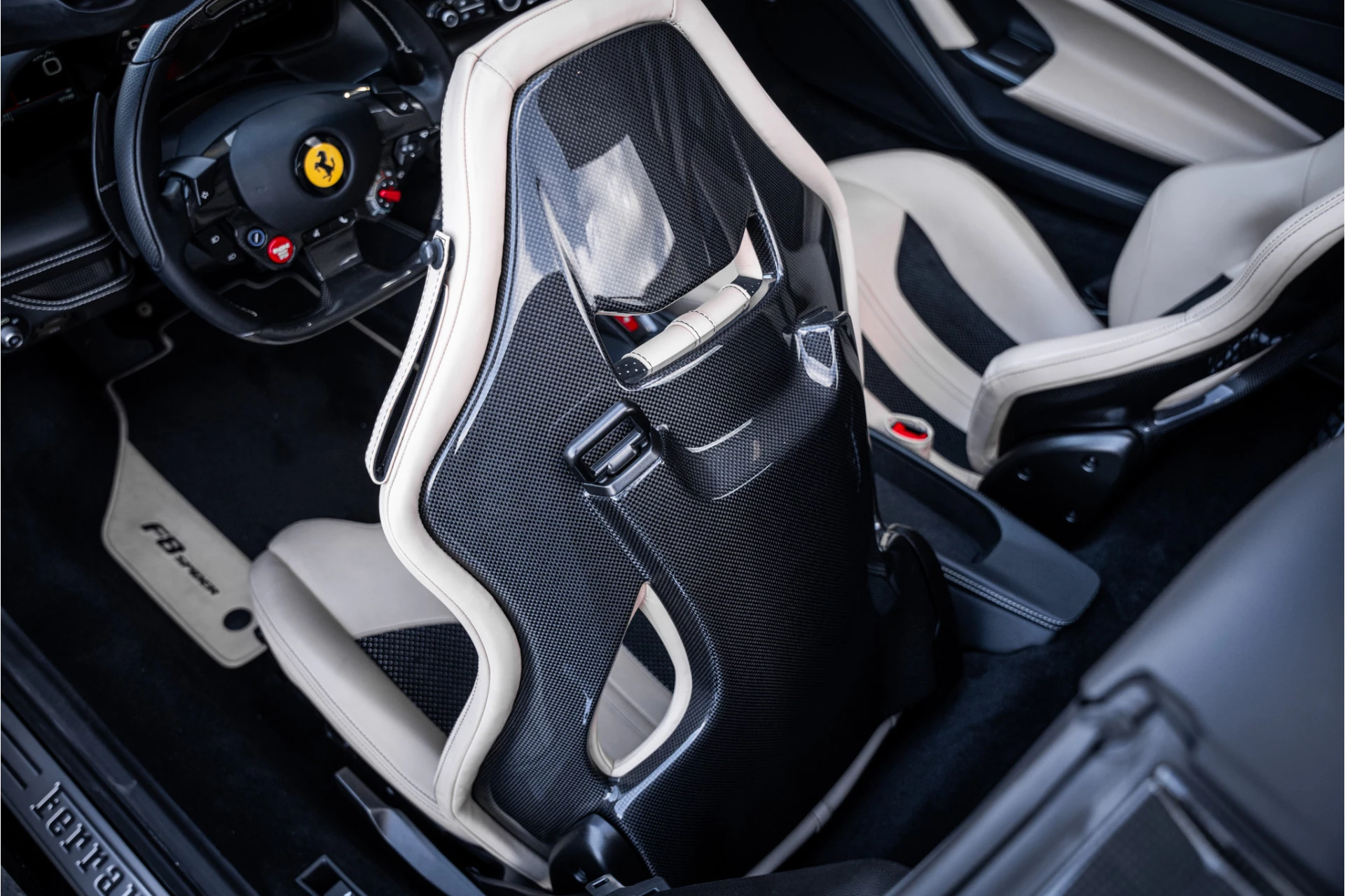 Hoofdafbeelding Ferrari F8 Spider