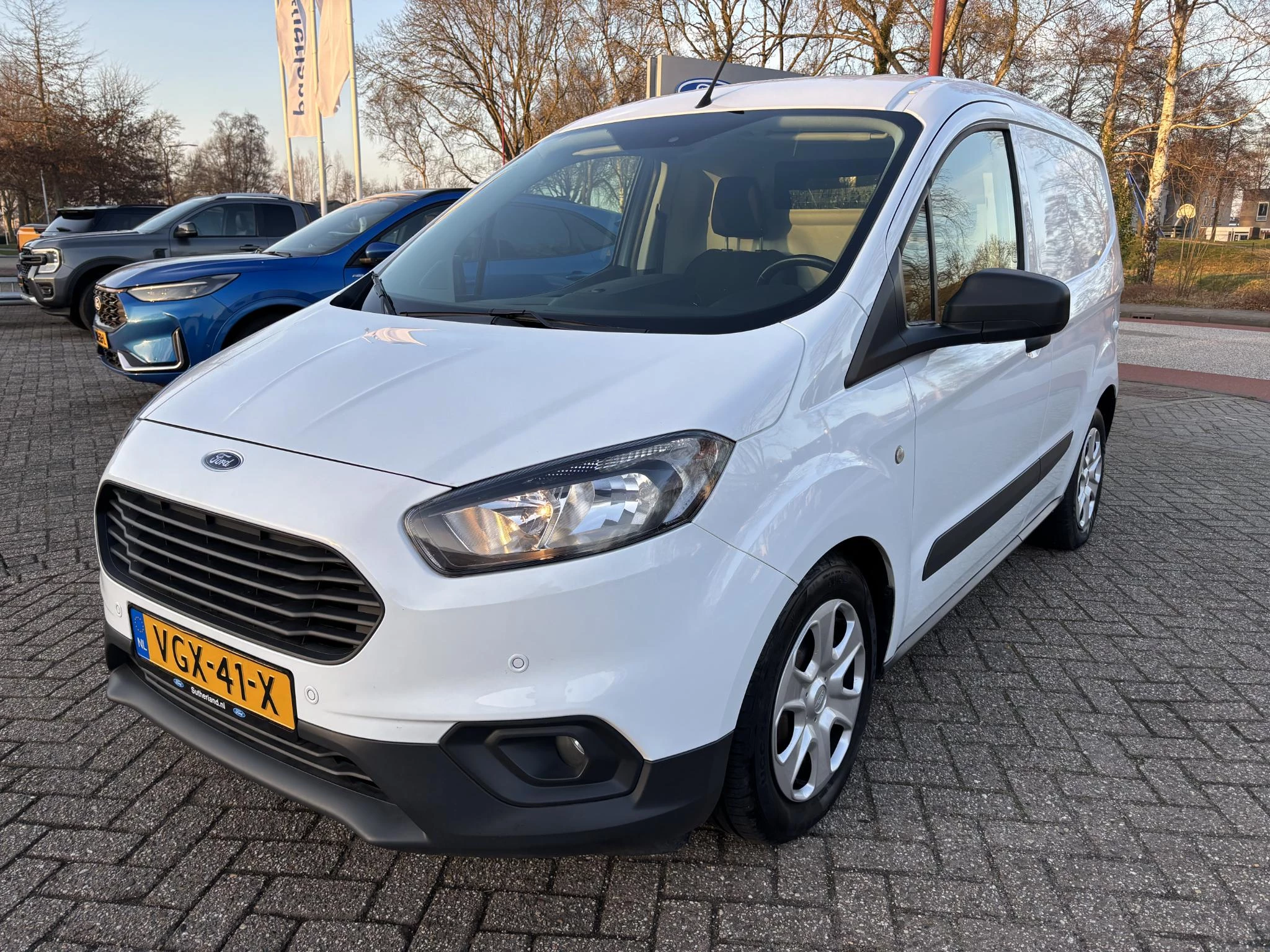 Hoofdafbeelding Ford Transit Courier
