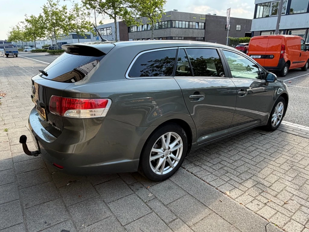 Hoofdafbeelding Toyota Avensis