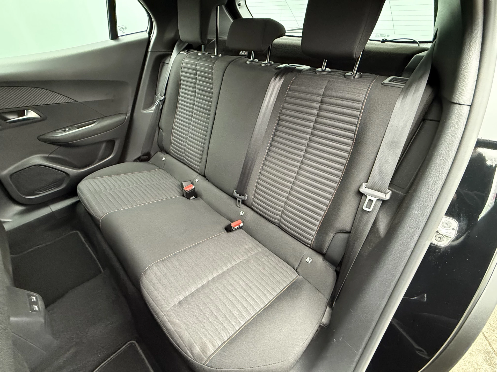 Hoofdafbeelding Peugeot e-2008