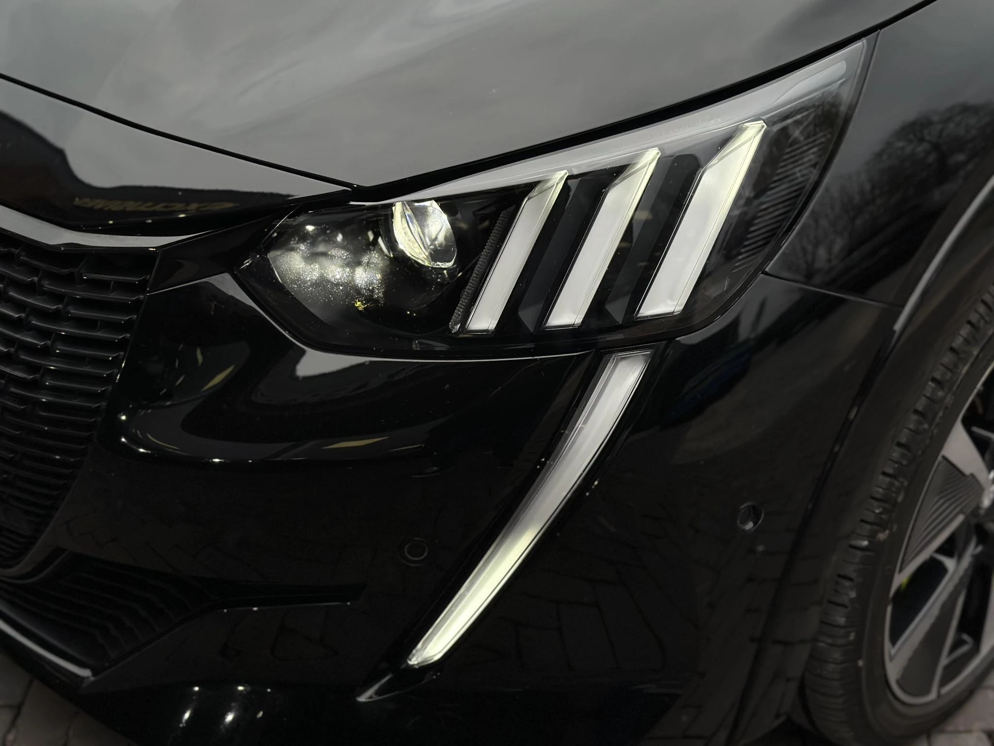 Hoofdafbeelding Peugeot e-208