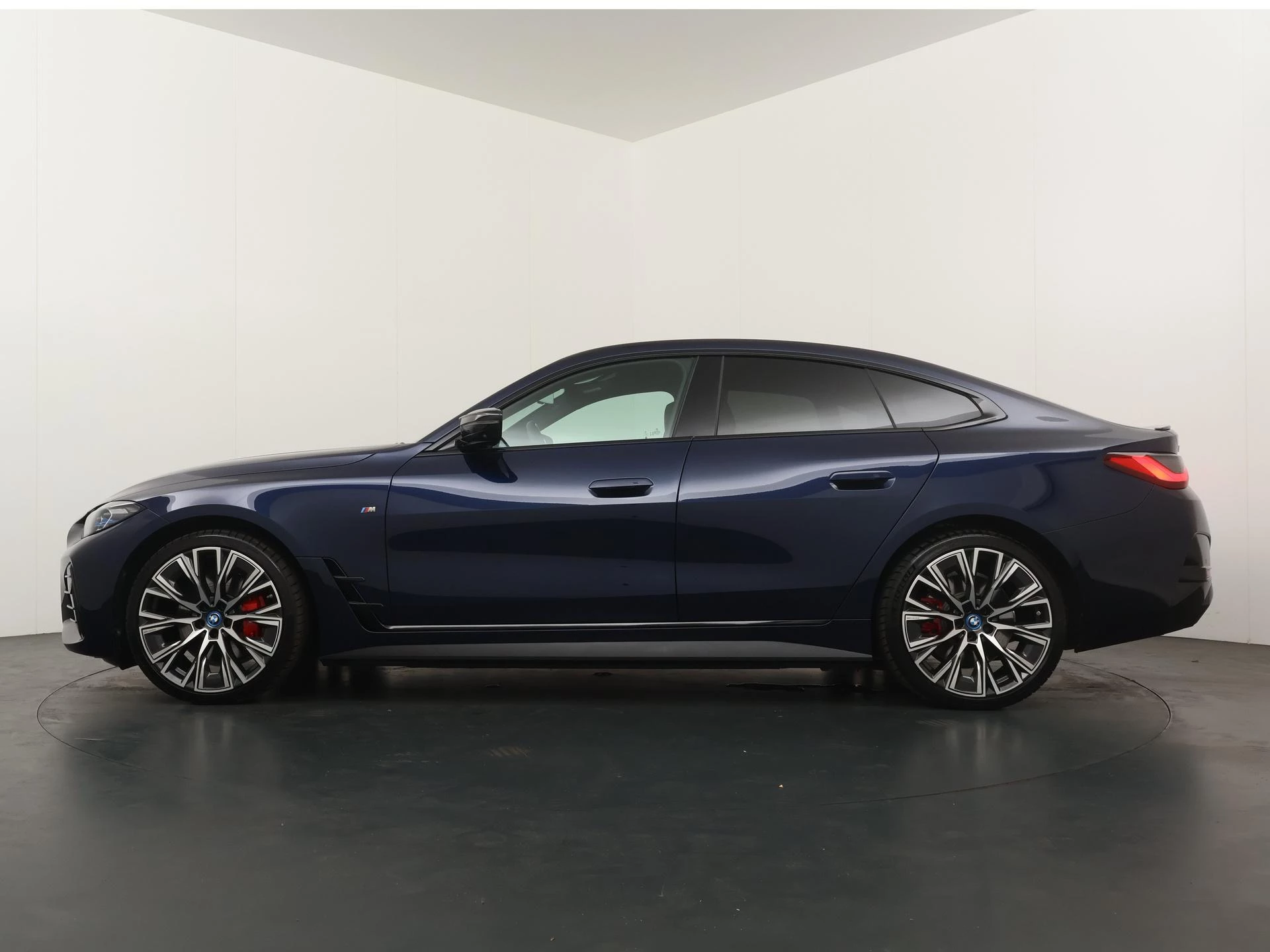 Hoofdafbeelding BMW i4