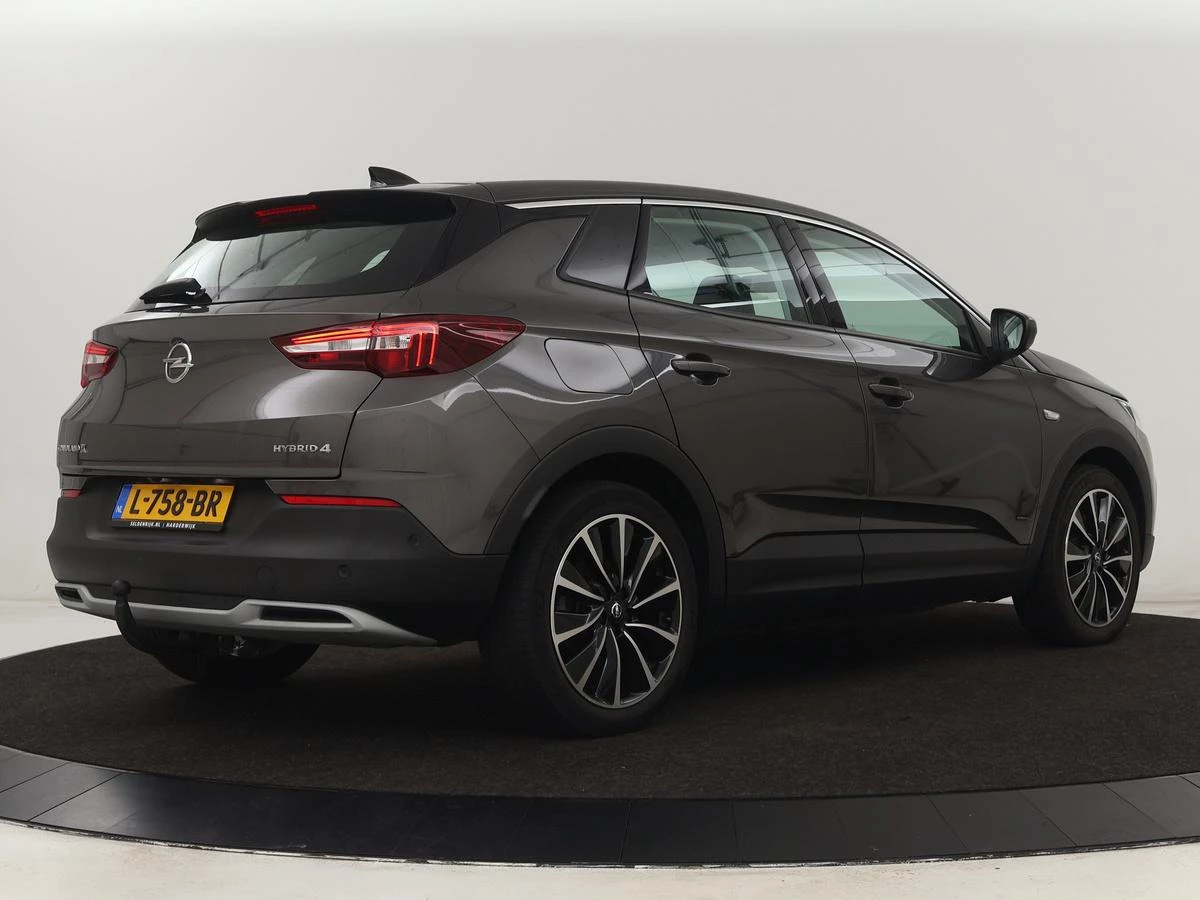 Hoofdafbeelding Opel Grandland X