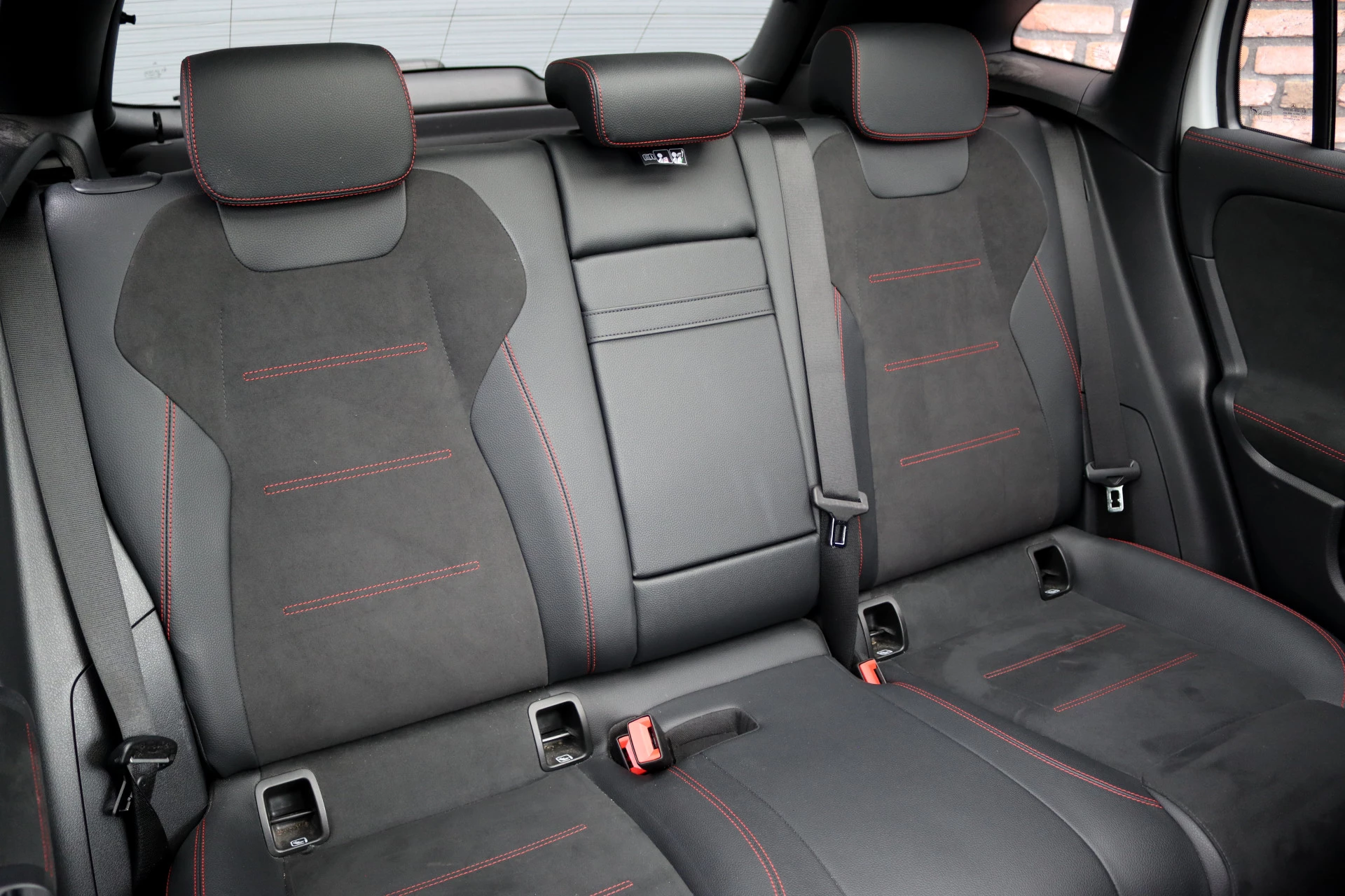 Hoofdafbeelding Mercedes-Benz EQA